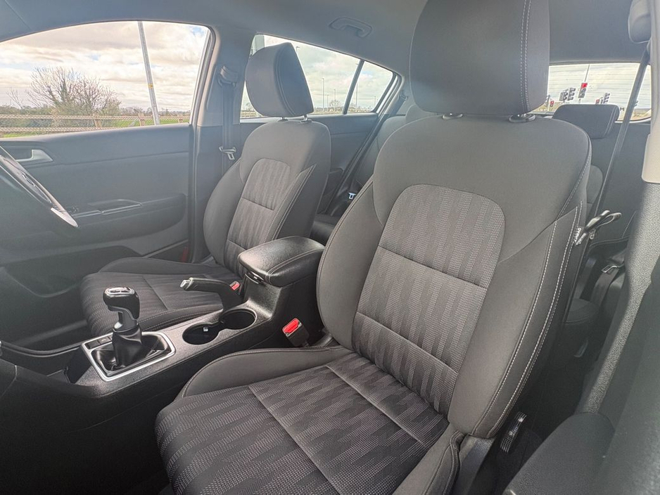 2019 Kia Sportage - image 8