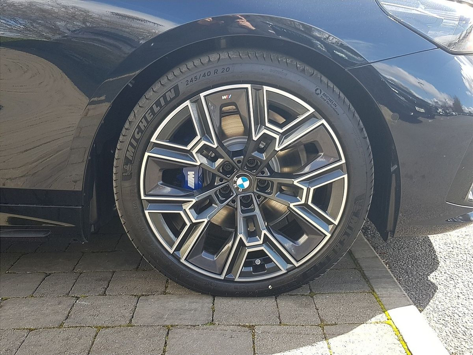 2026 BMW 5 Series - image 12