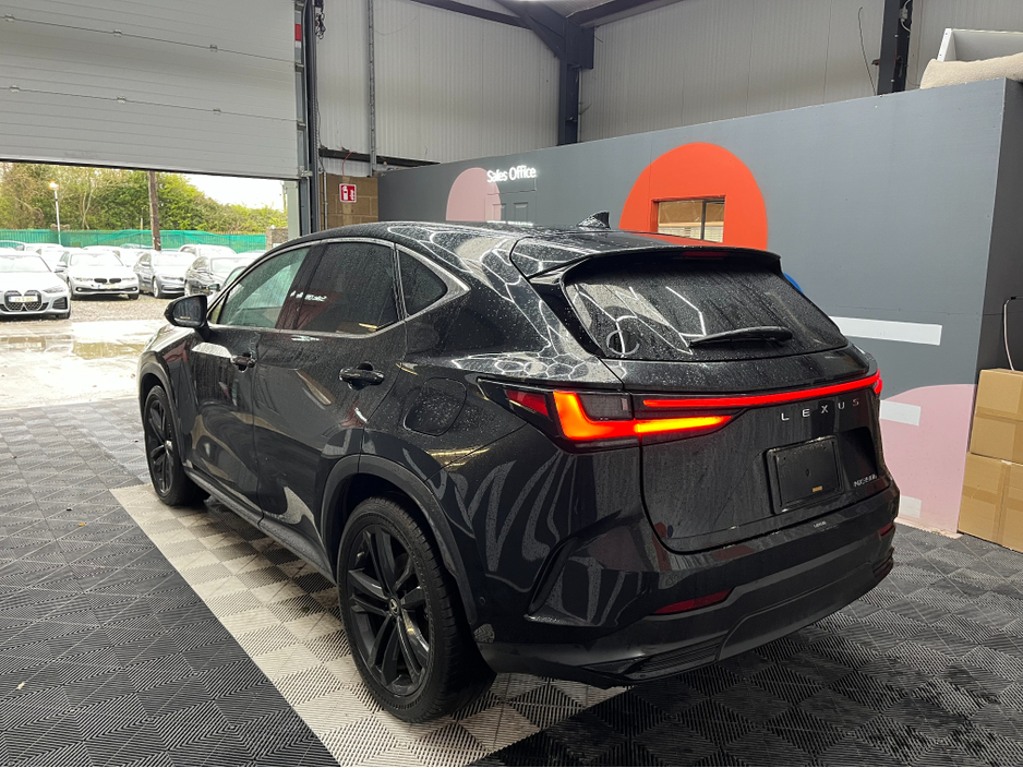 2023 Lexus NX 350h - image 4