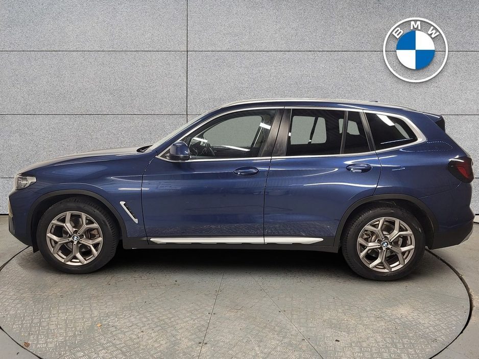 2023 BMW X3 - image 3