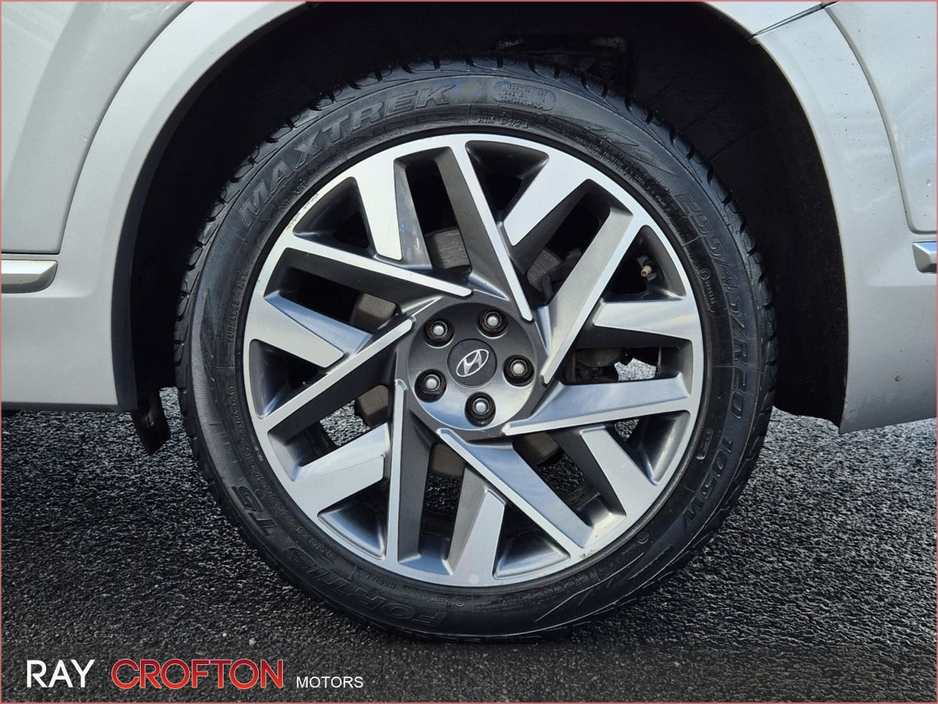 2023 Hyundai Santa Fe - image 8