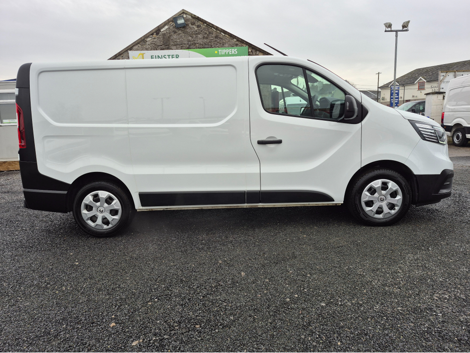 2022 Renault Trafic SL28 BUSINESS BLUE DCI €17,995