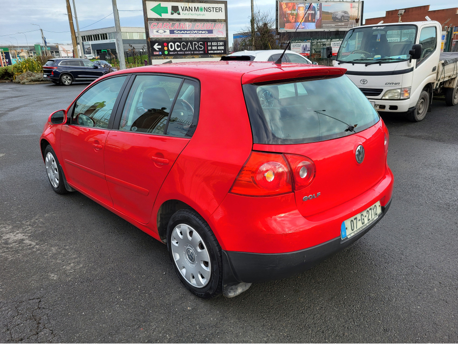 2007 Volkswagen Golf - image 5