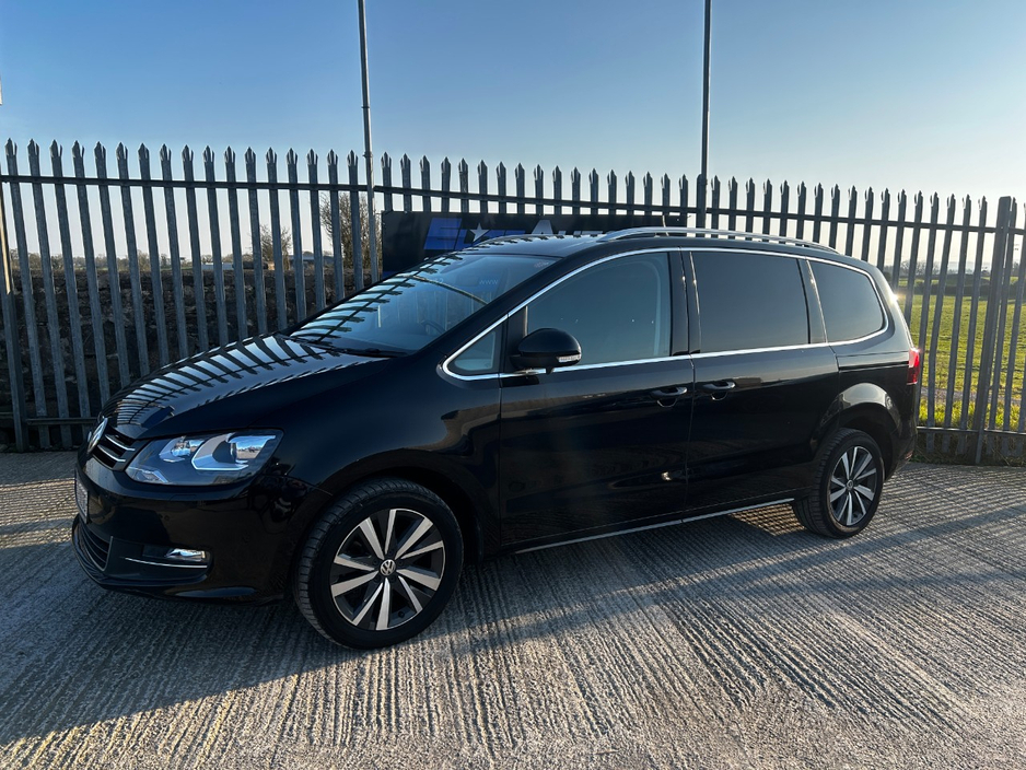 2020 Volkswagen Sharan - image 2