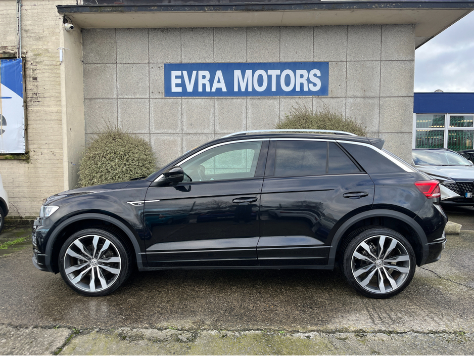 2020 Volkswagen T-Roc R-LINE AUTOMATIC 2.0 DIESEL //HALF LEATHER SEATS//KEYLESS ENRTY//ADAPTIVE CRUISE CONTROL//REVESE CAMERA// €25,950