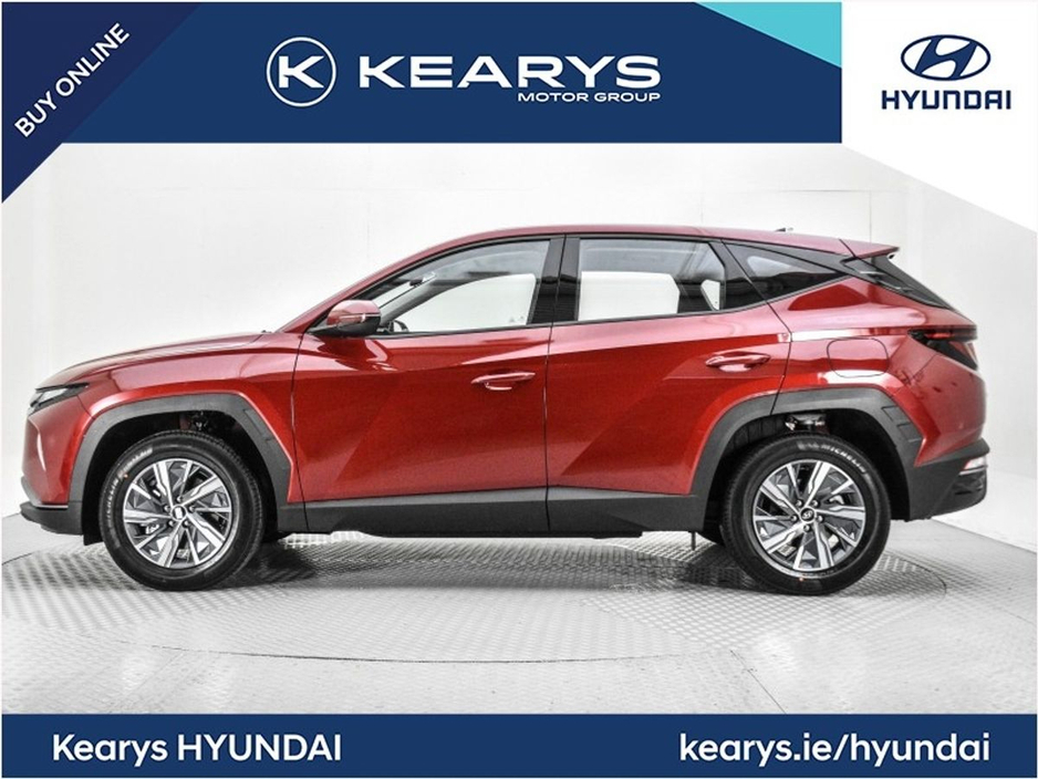 2022 Hyundai Tucson - image 3