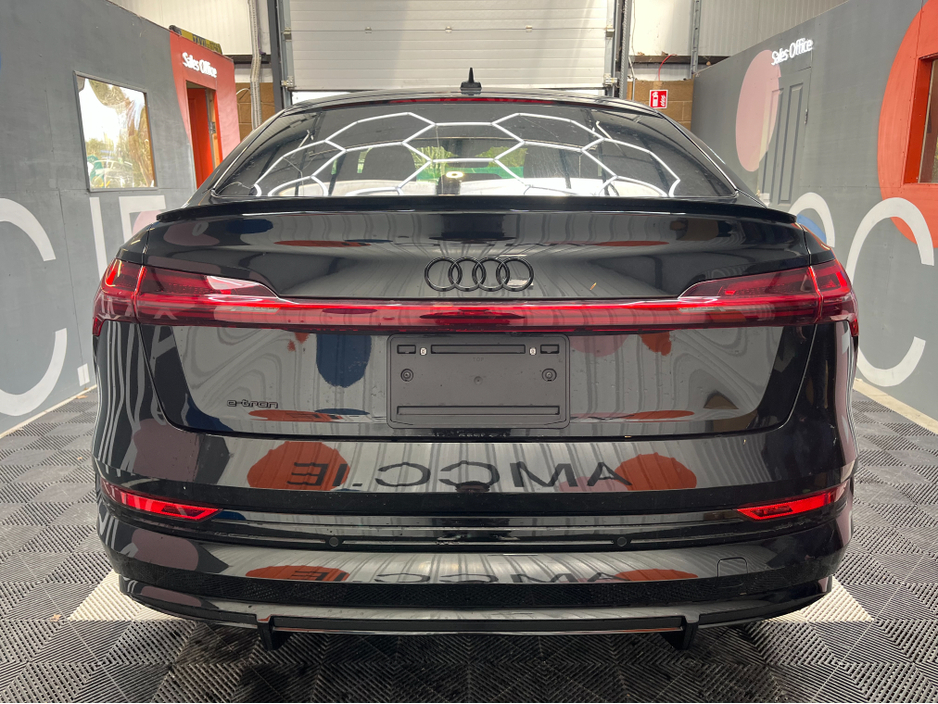 2023 Audi e-tron - image 3