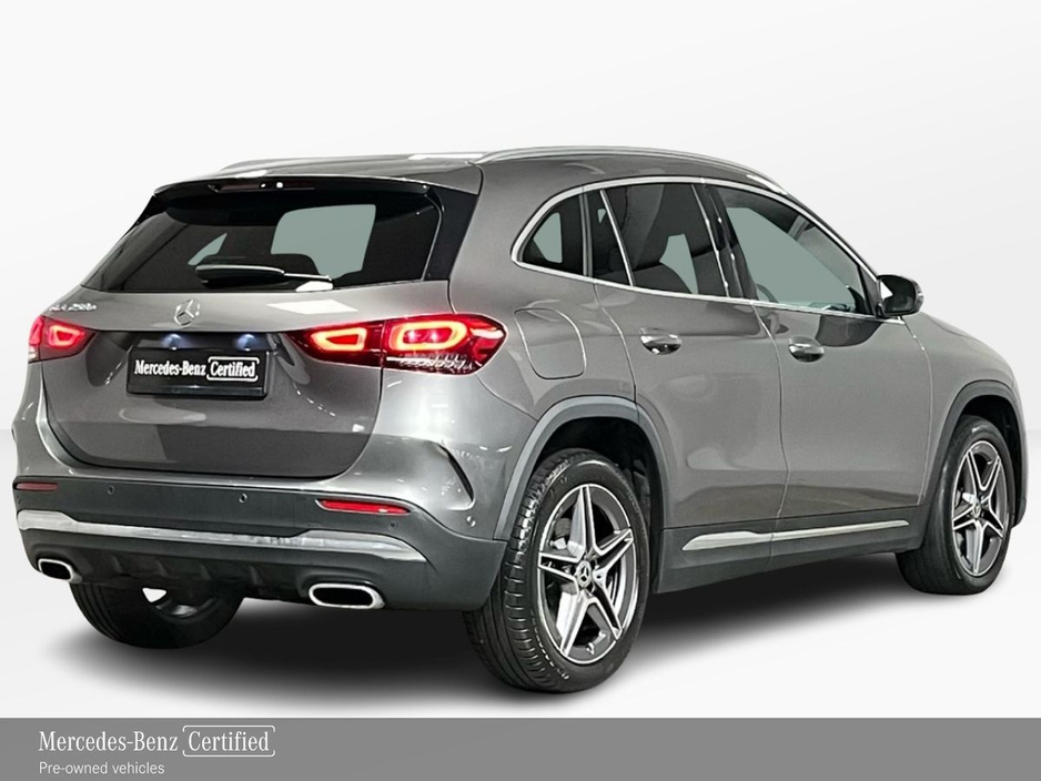 2022 Mercedes-Benz GLA Class - image 3