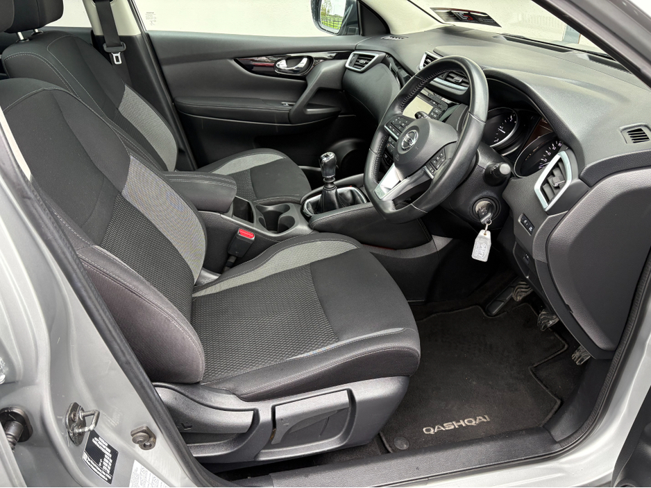 2019 Nissan Qashqai - image 5