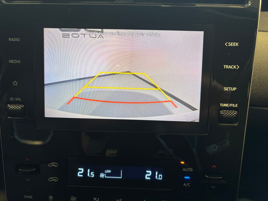 2022 Hyundai Tucson - image 6