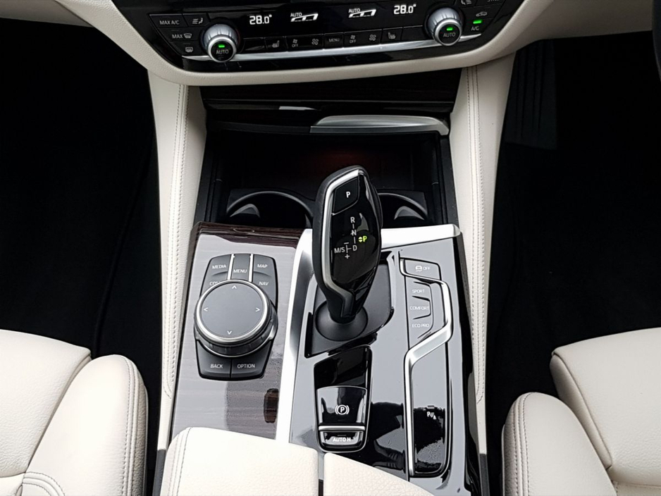 2023 BMW 5 Series 520d M Sport