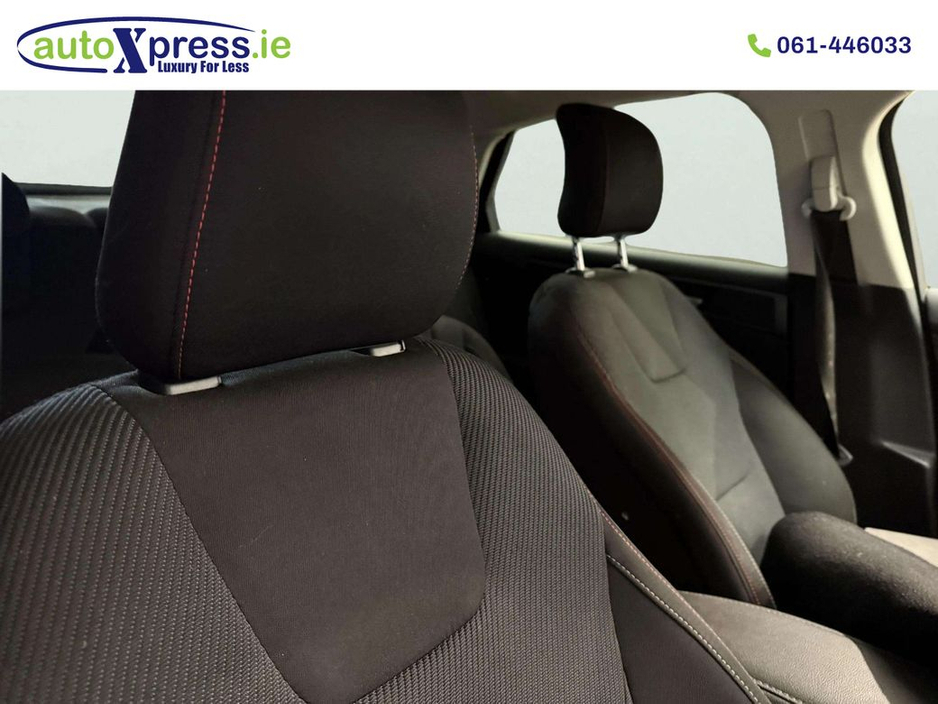 2017 Ford Mondeo - image 6