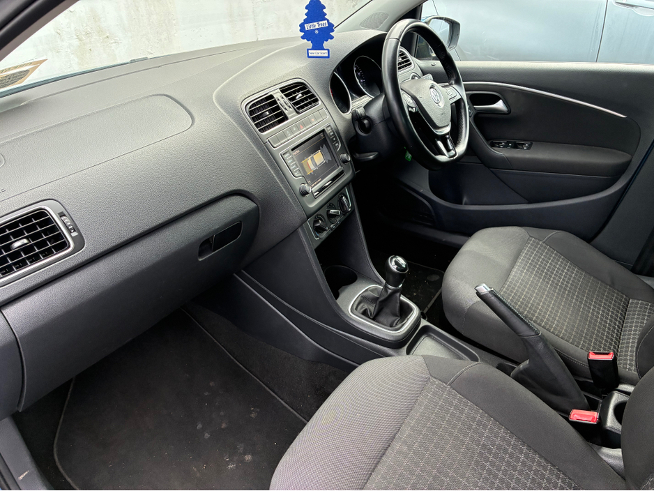 2016 Volkswagen Polo - image 23