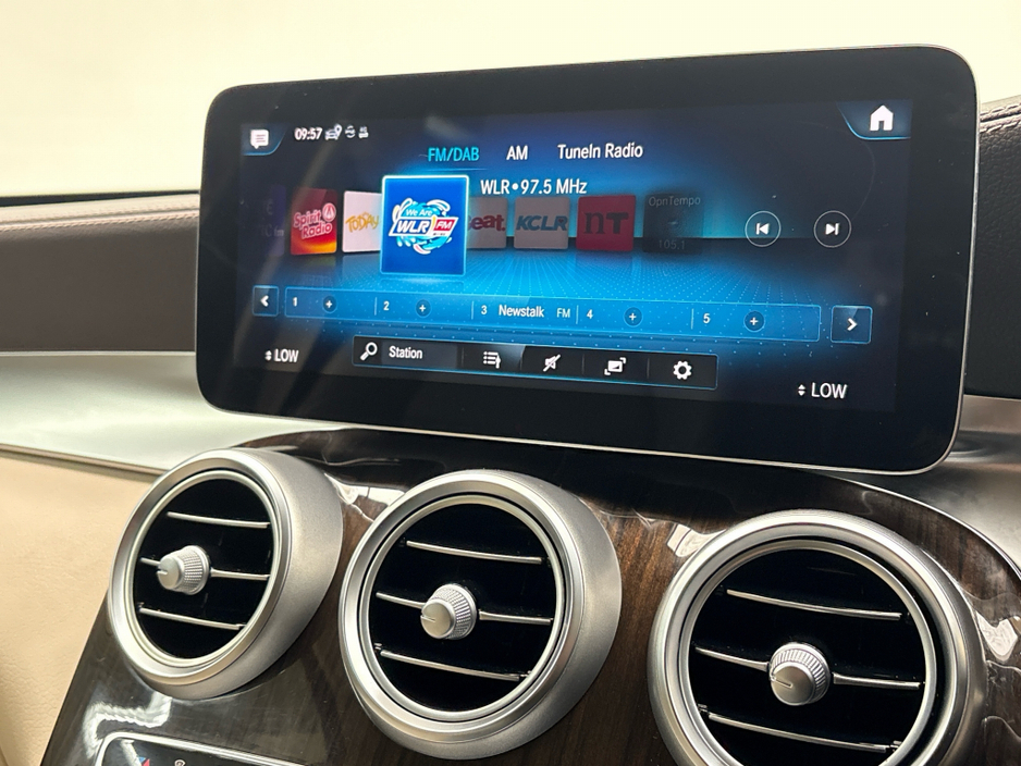 2022 Mercedes-Benz GLC Class - image 11