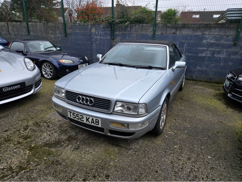 1999 Audi Cabriolet - image 9