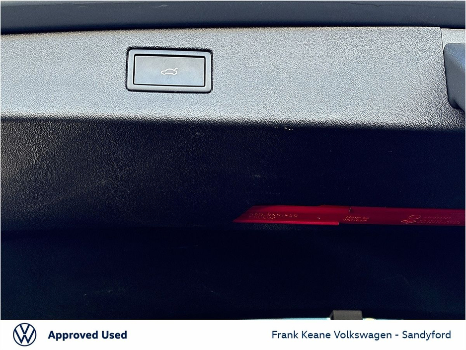 2025 Volkswagen Tiguan - image 36