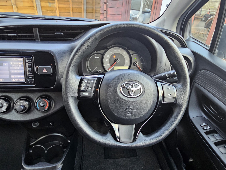 2018 Toyota Vitz - image 24