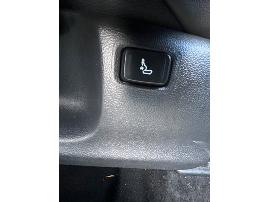 2023 Toyota C-HR 1.8 HYBRID SOL €24,850