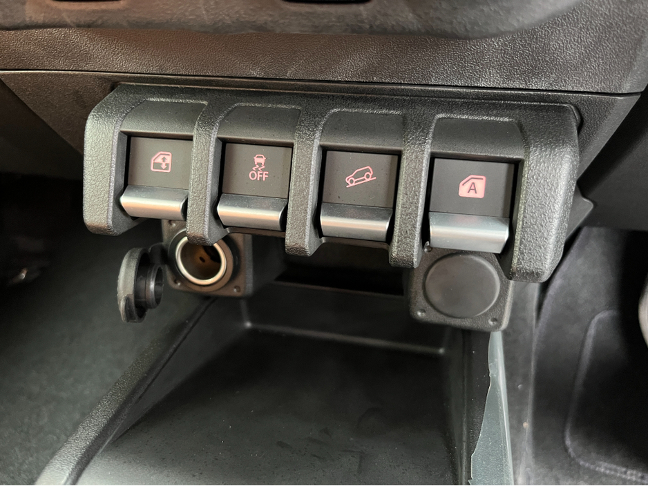 2025 Suzuki Jimny - image 20