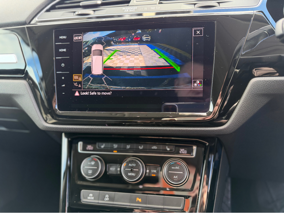 2017 Volkswagen Touran - image 20