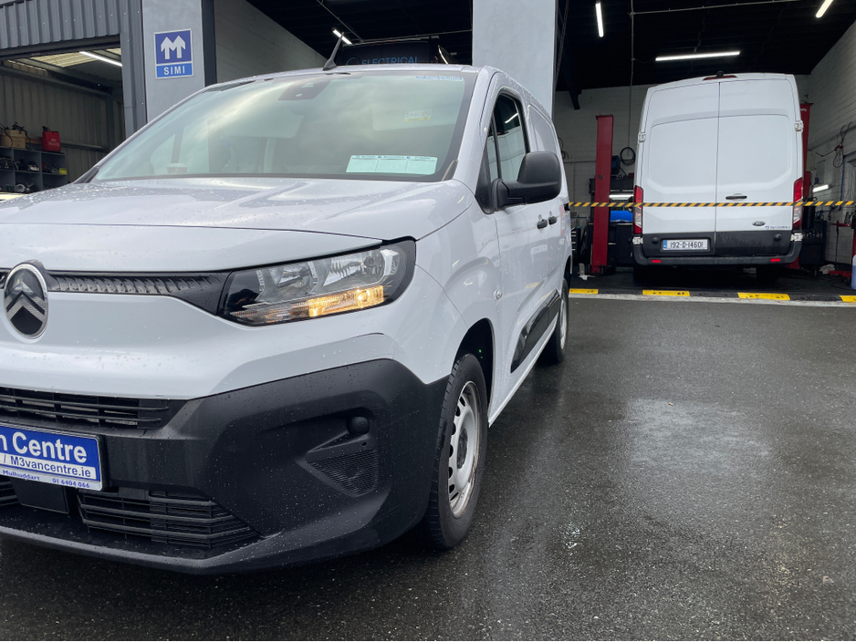 2024 Citroen Berlingo 2024 CITROEN BERLINGO ENTERPRISE B-HDI €21,995
