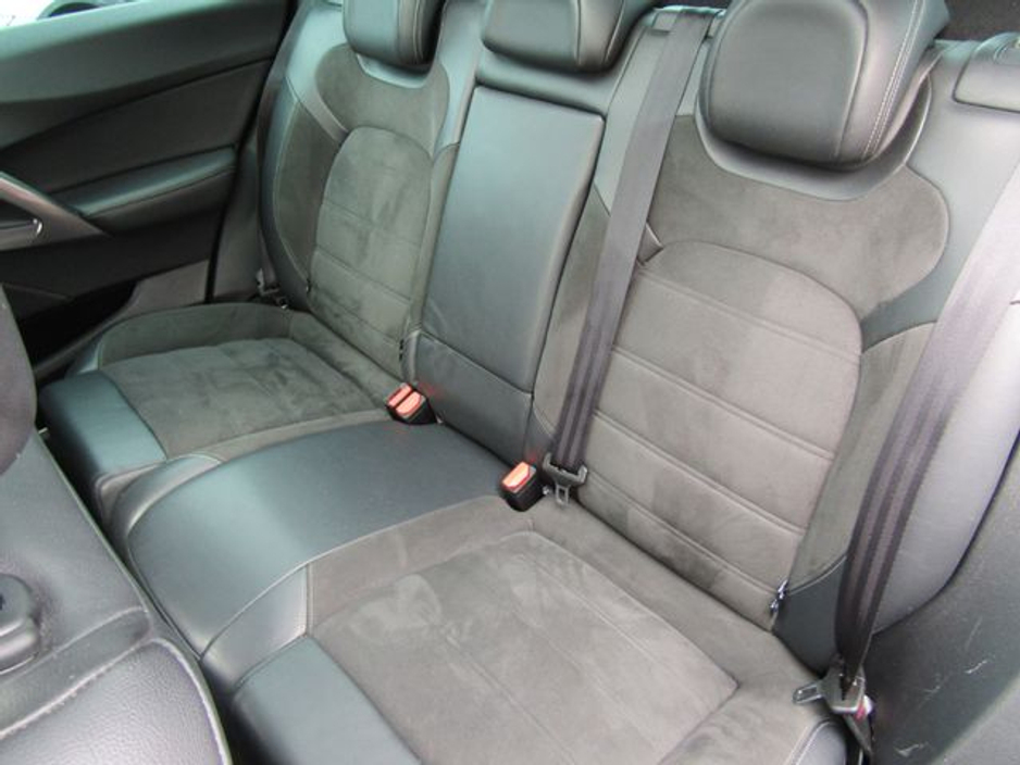 2015 DS Automobiles DS 5 - image 15