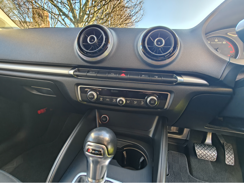 2016 Audi A3 DBA-8VCXSL 4DR AUTO €15,948