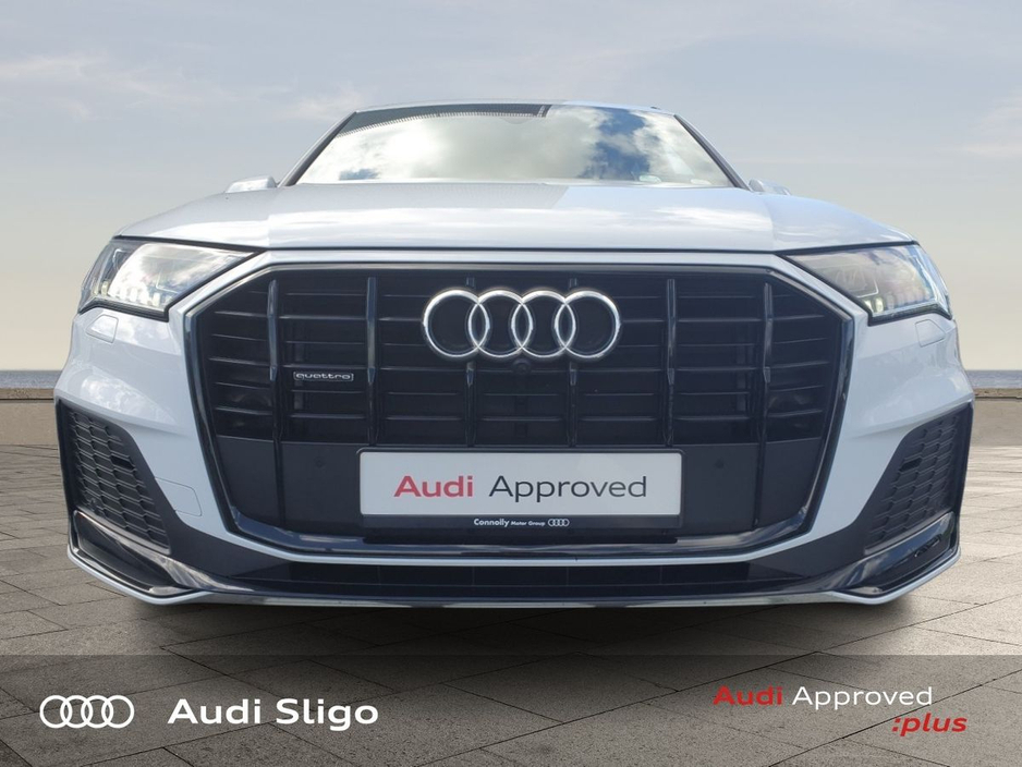 2021 Audi Q7 - image 2