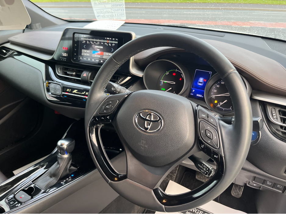 2019 Toyota C-HR 1.8 HYBRID AUTO LOW KM HIGH SPEC €18,950