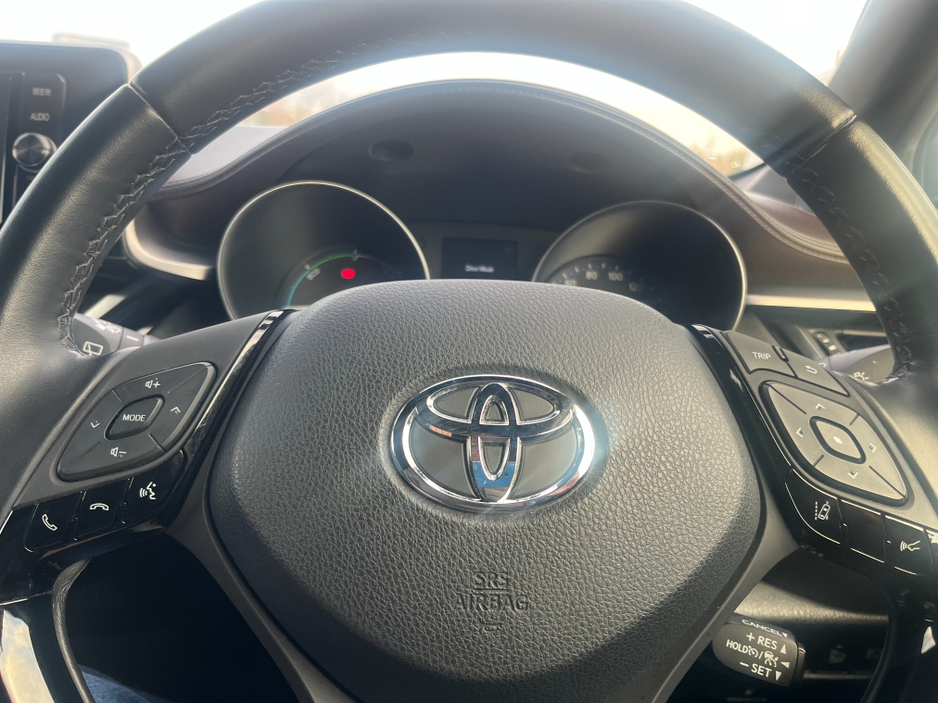 2018 Toyota C-HR 1.8 HYBRID AUTO LOW KM HIGH SPEC €18,750