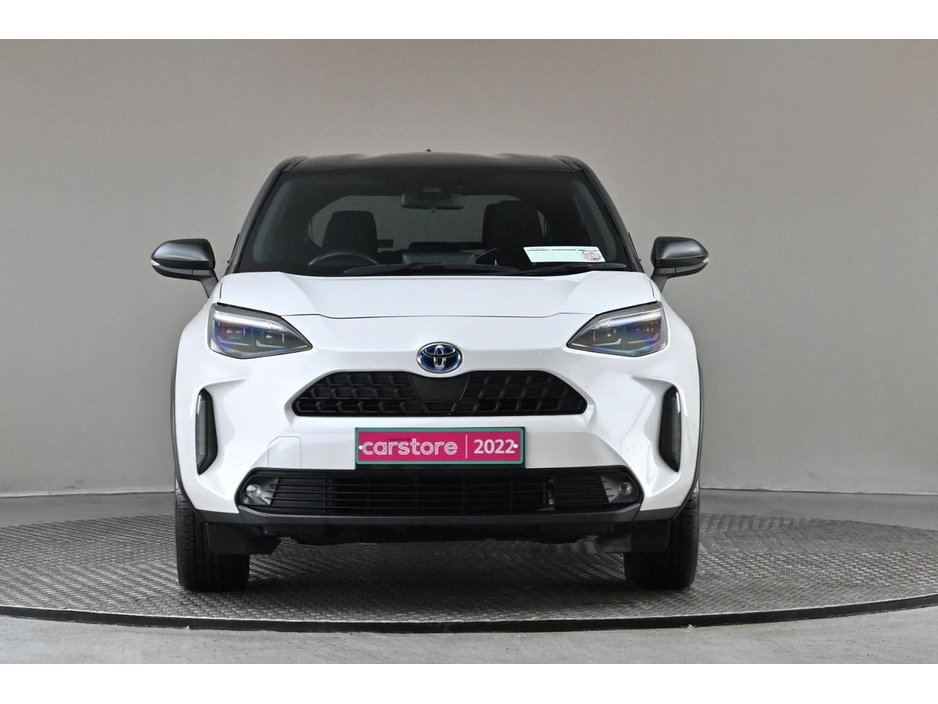 2022 Toyota Yaris Cross - image 2