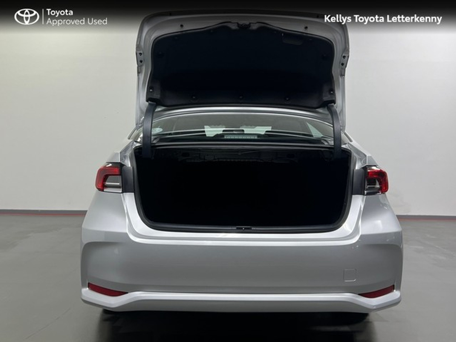 2019 Toyota Corolla - image 10