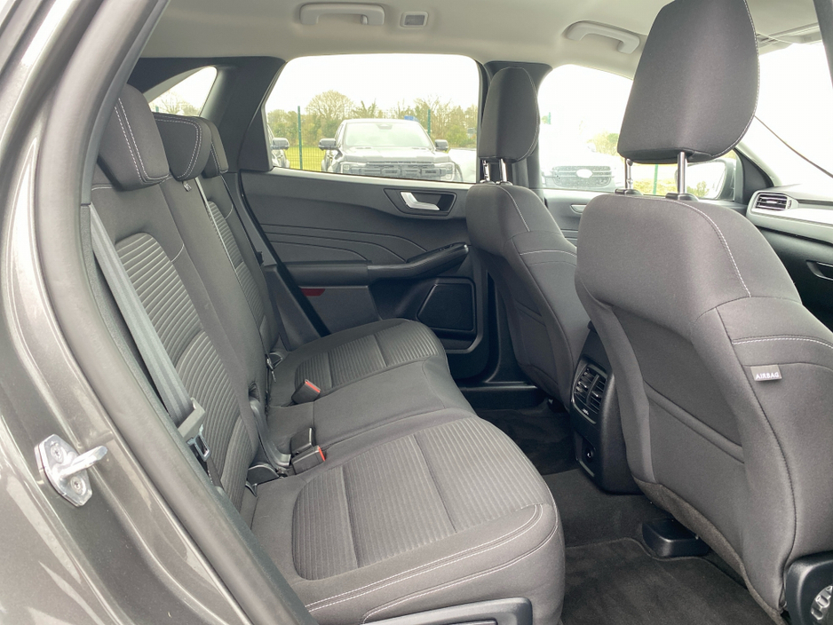 2023 Ford Kuga - image 14