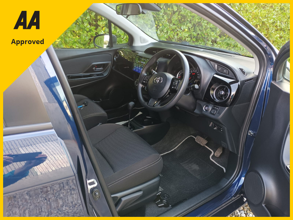 2019 Toyota Yaris - image 6