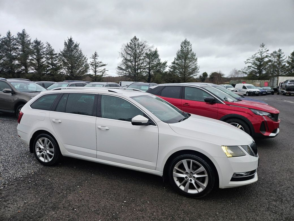 2017 Skoda Octavia COM Style 1.6tdi 115HP 4DR €15,990