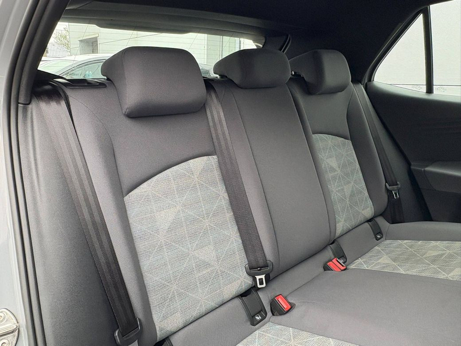 2022 Volkswagen ID.3 - image 14