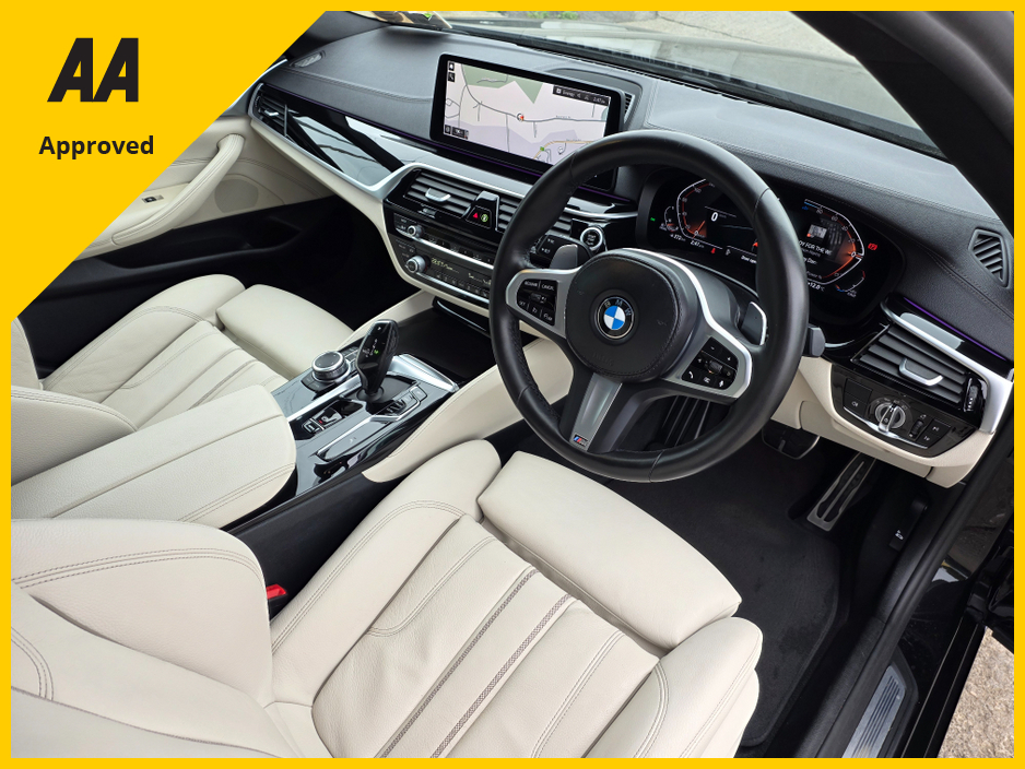 2022 BMW 5 Series - image 11