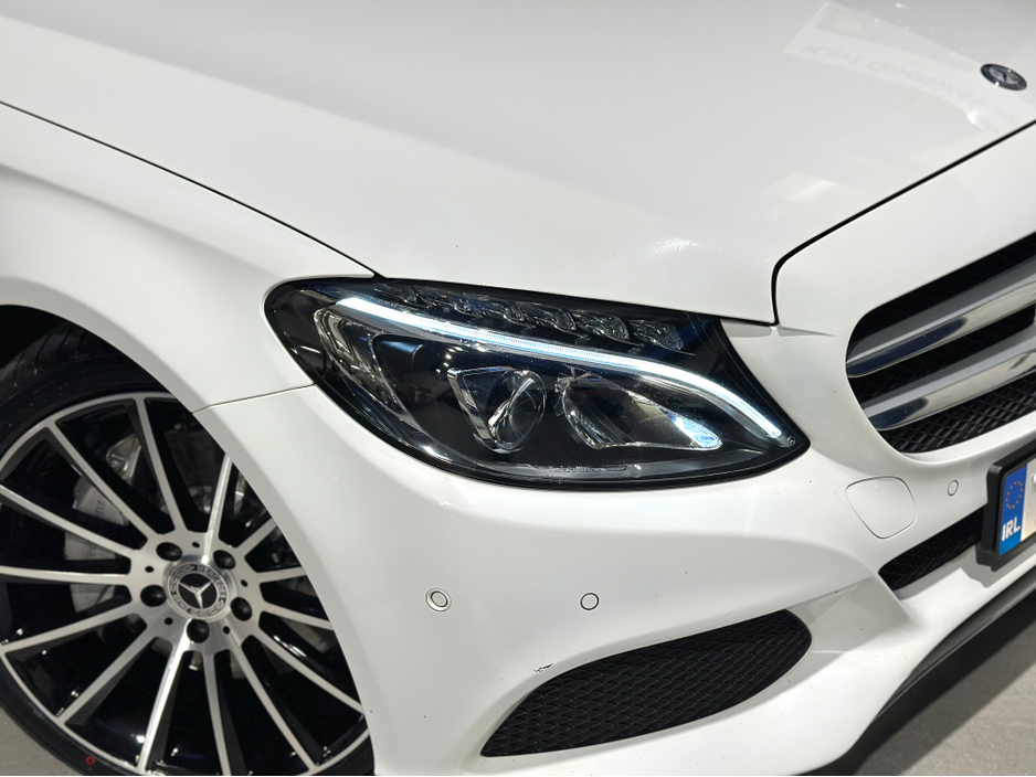 2016 Mercedes-Benz C Class - image 3