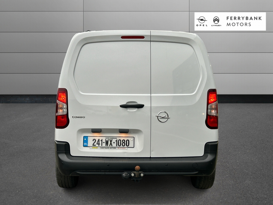 2024 Opel Combo KOMF L1H1-1.5 100PS D 3DR €17,950