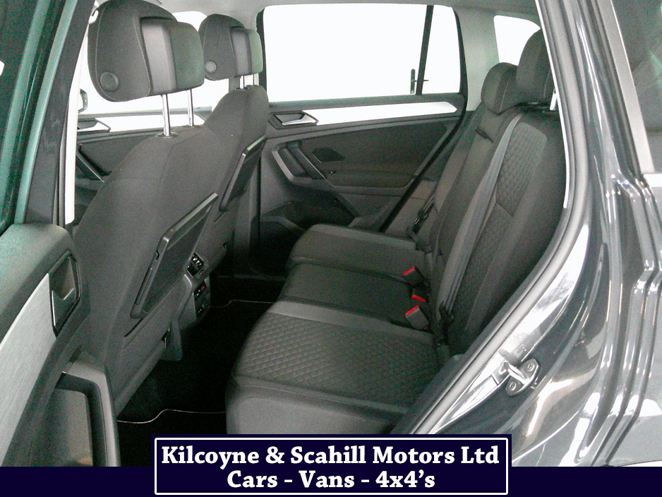 2019 Volkswagen Tiguan - image 14