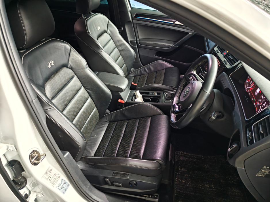 2018 Volkswagen Golf Golf R//Low kms €29,950