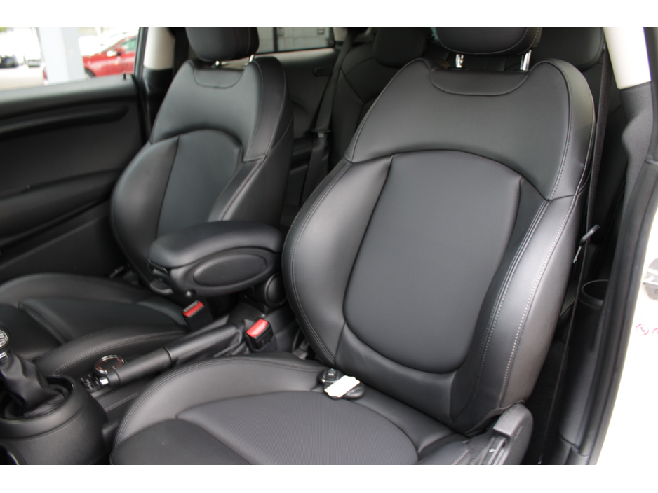 2019 MINI Cooper 1/5D COOPER SPORT EDITION WITH ONKLYB 79,000KM'S // WHAT A CAR // HEATED LEATER RECARO TYPE SEATS // WELL WOTH VIEWING // BUY WITH CONFIDENCE AA AND SIMI APPROVED DEALER 2026 // FINANCE ARRNAGED // €17,950