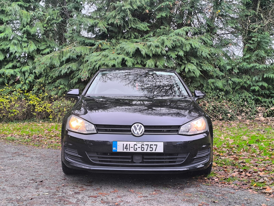 2014 Volkswagen Golf - image 8