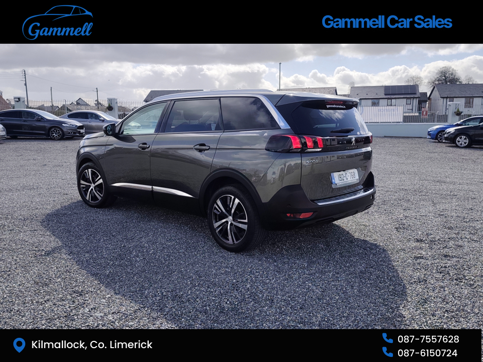 2019 Peugeot 5008 - image 3