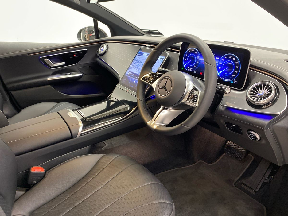 2025 Mercedes-Benz EQE - image 9