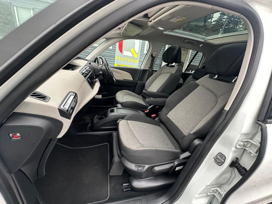 2018 Citroen Grand C4 Picasso - image 16