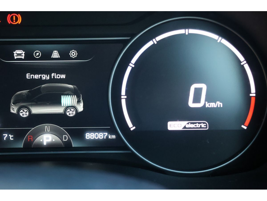 2019 Kia Niro - image 18