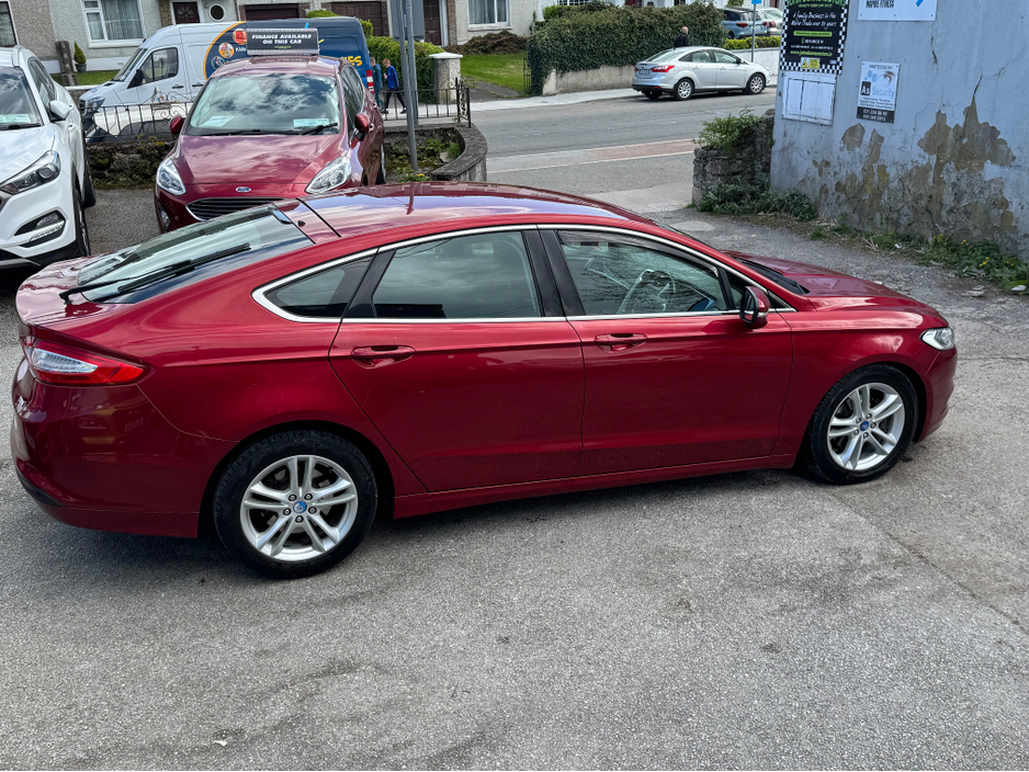2016 Ford Mondeo - image 3