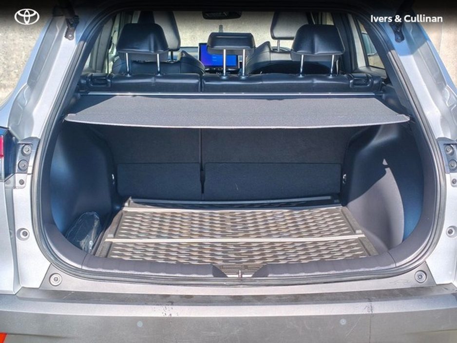 2024 Toyota Corolla Cross - image 9