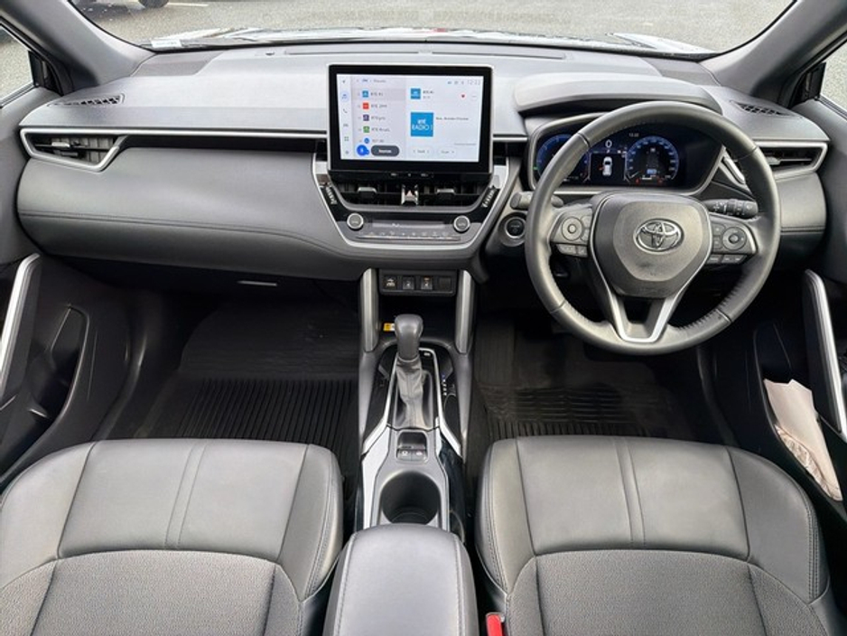 2024 Toyota Corolla Cross TOP SPEC SOL 1.8 HYBRID SOL PLUS EXTRAS // POWER TAILGATE // PAN ROOF // REAR CAMERA // APPLE CARPLAY/ANDROID AUTO // AIR CON // FULL WARRANTY €38,945